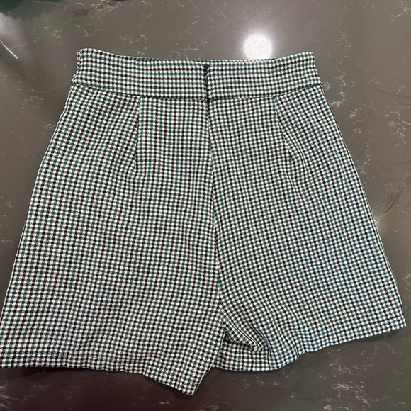 Zara-Skort with pockets| High waisted green checkered  XS Christmas - Picture 2 of 5